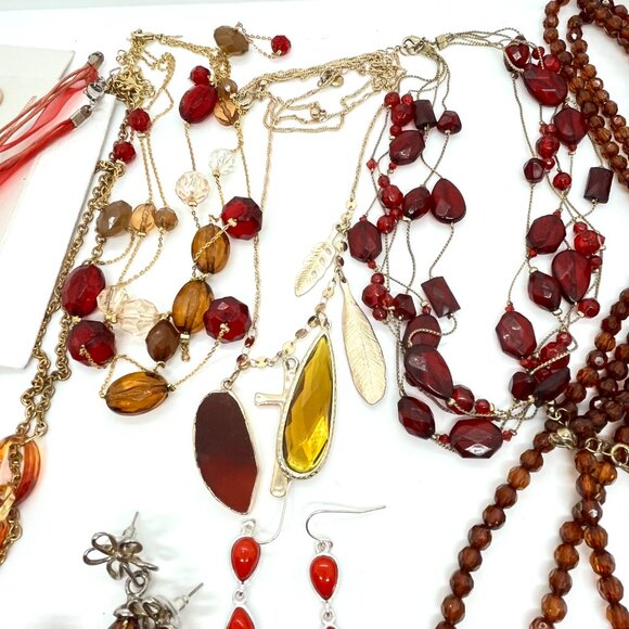 VINTAGE MODERN RED AMBER TONE MYSTERY JEWELRY LOT NECKLACES EARRINGS AVON - Picture 9 of 12